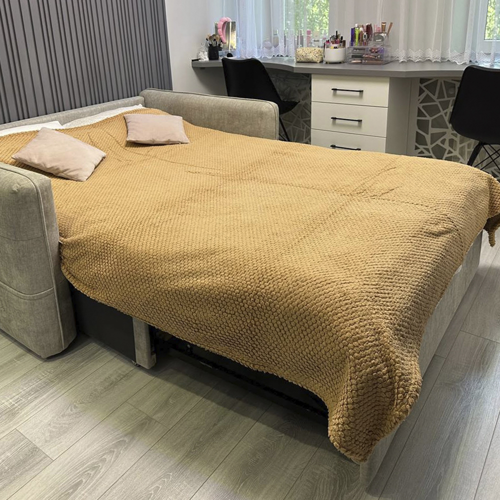 Персиковий